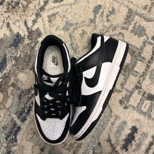 Like-New Panda Nike Dunk Low